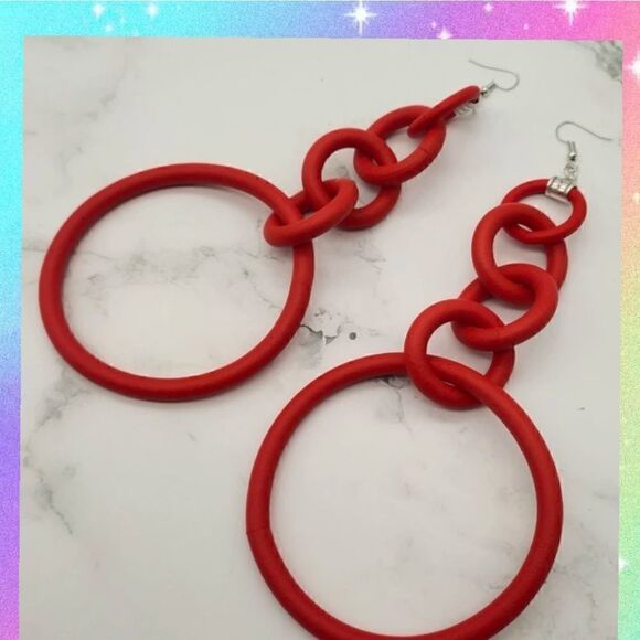 Women's Red Dangle Silicone Earrings NWOT - Picture 2 of 6